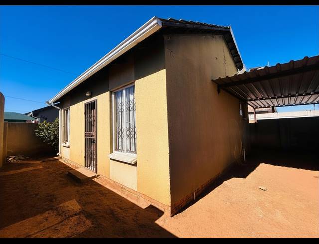 2 BEDROOM HOUSE FOR SALE IN SAVANNA CITY